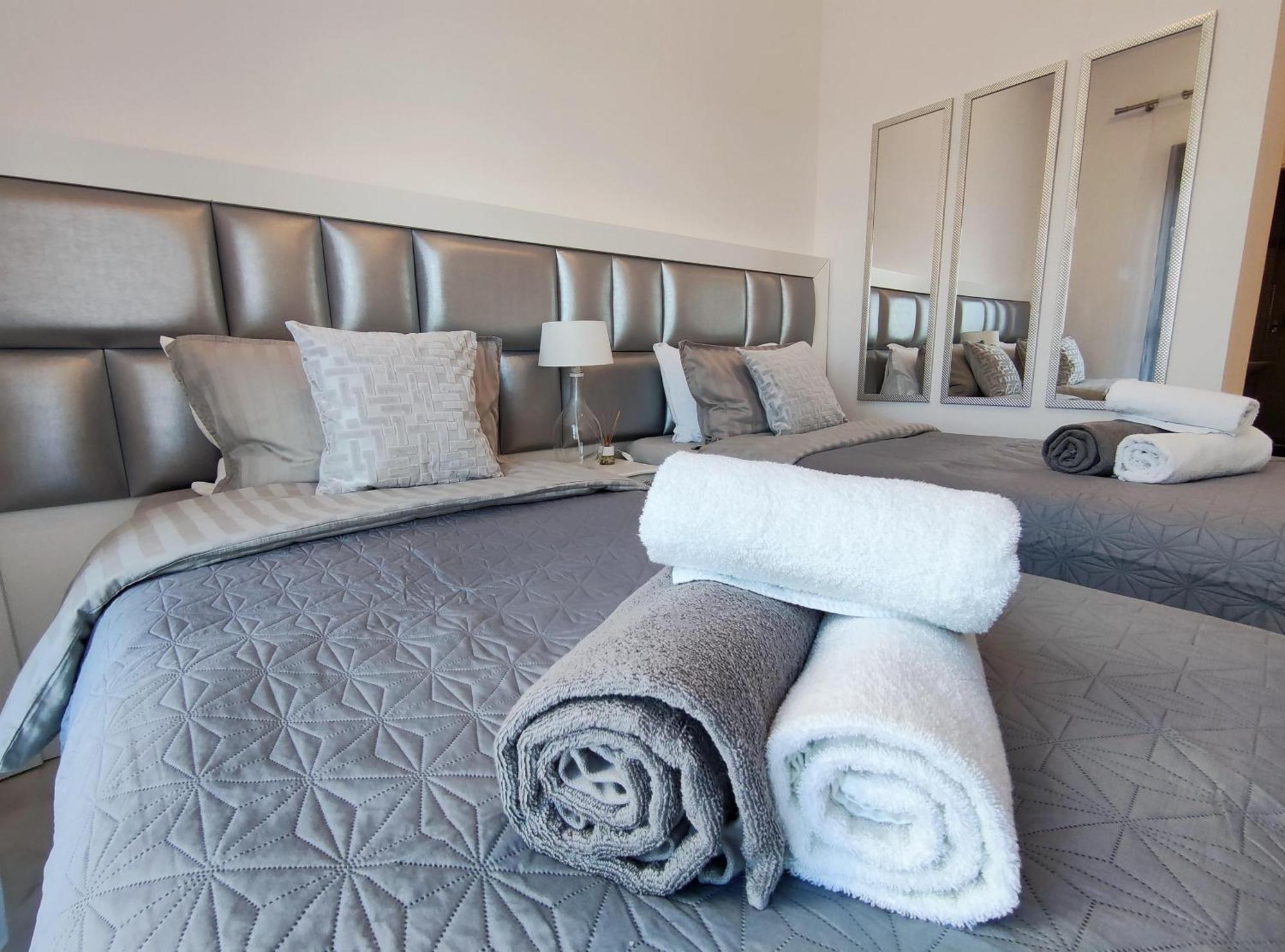 Apartmán Luxury Duplex Infinity Pool Ehhouse Estepona Exteriér fotografie