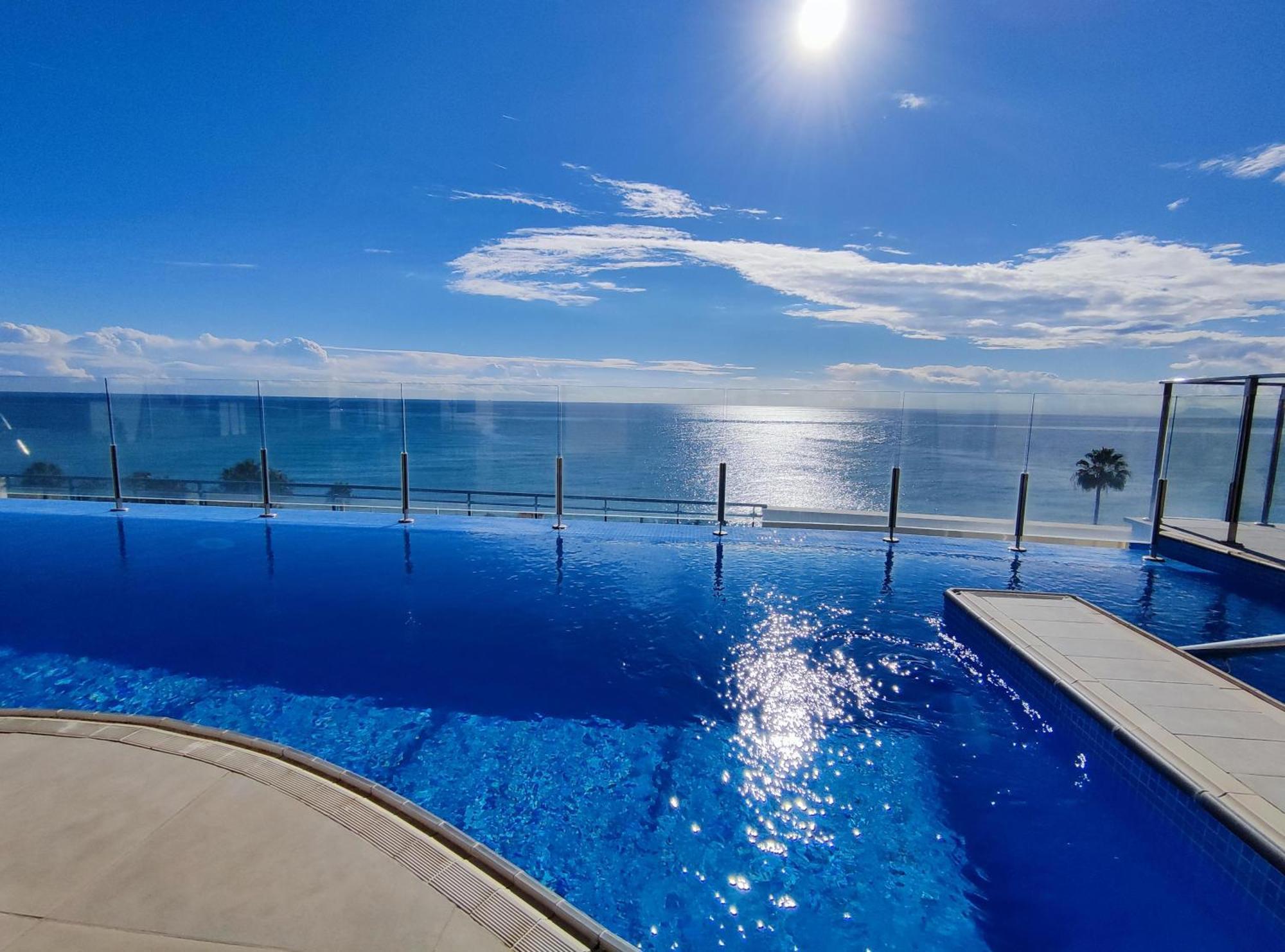 Apartmán Luxury Duplex Infinity Pool Ehhouse Estepona Exteriér fotografie